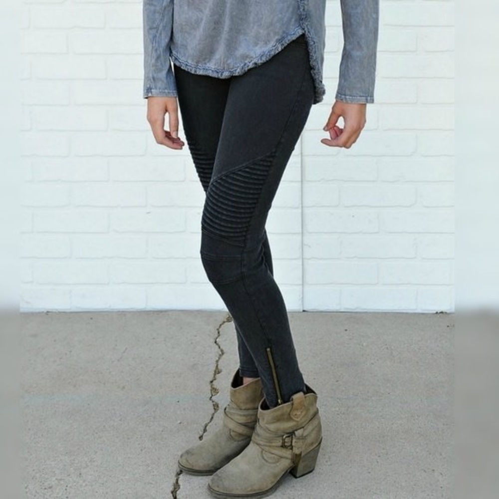 💥LAST PAIR💥 Black Moto Legging Pants